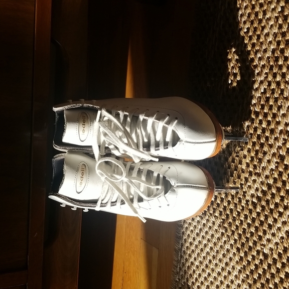 Riedell model 29 professional freestyle ice skates - Picture 2 of 9